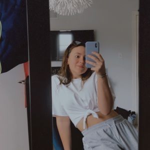 Meet your Posher, Alexandra